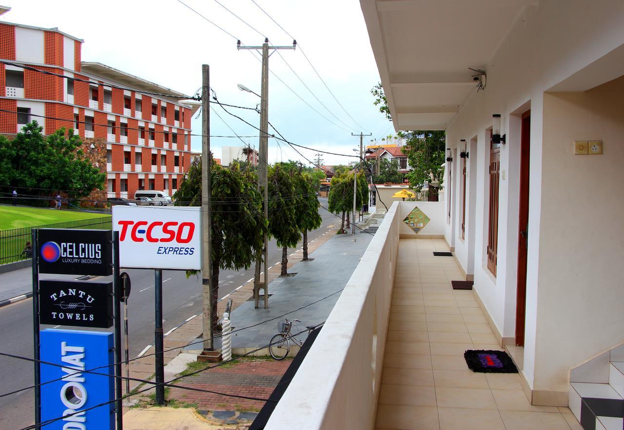 Holiday Guest Inn Negombo Extérieur photo